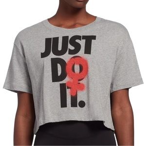 Nike | S | cropped shirt